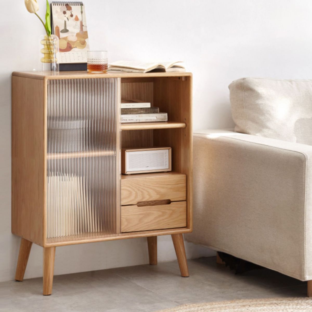 ナチュラルガラスパーン付きソリッドウッドリビングルームアクセントキャビネット付き