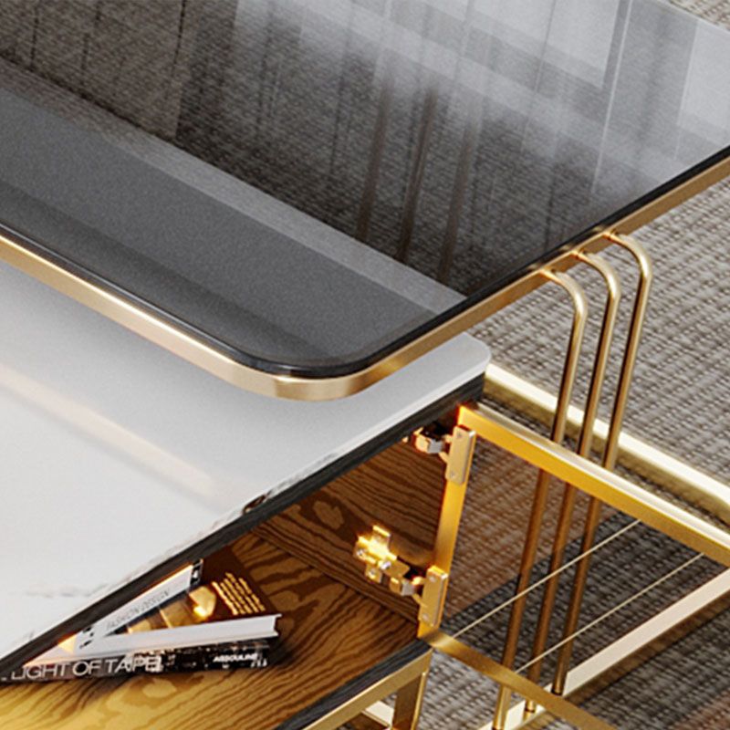 Console multimediale per i media televisivi contemporanei