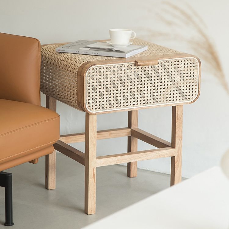 23,62 "Tableau de nuit d'armoire de chevet de rotin avec porte avec porte