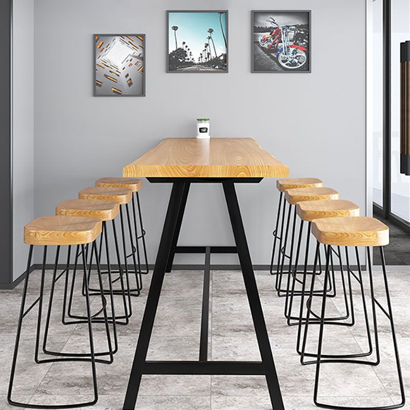Dining Room Rectangle Wood Top Counter Table Metal Black Legs Industrial Bar Table Clearhalo 'Bar Furniture' 'Bar Tables' 'bar_tables' 'furn' 'furn_bar_tables' 'Furniture' 'furniture_bar_tables' 'Kitchen & Dining Furniture' 1200x1200_137feef7-0b9c-47b4-a14e-5b20422f9e51