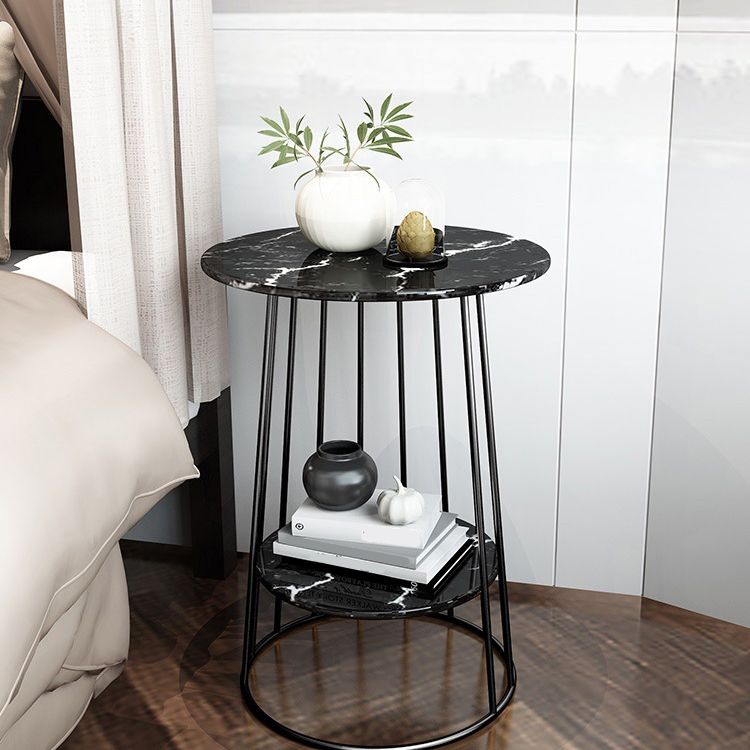 Nightand de table à accent en marbre faux contemporain 24,4 "haut de nuit de lit avec 2 étagères