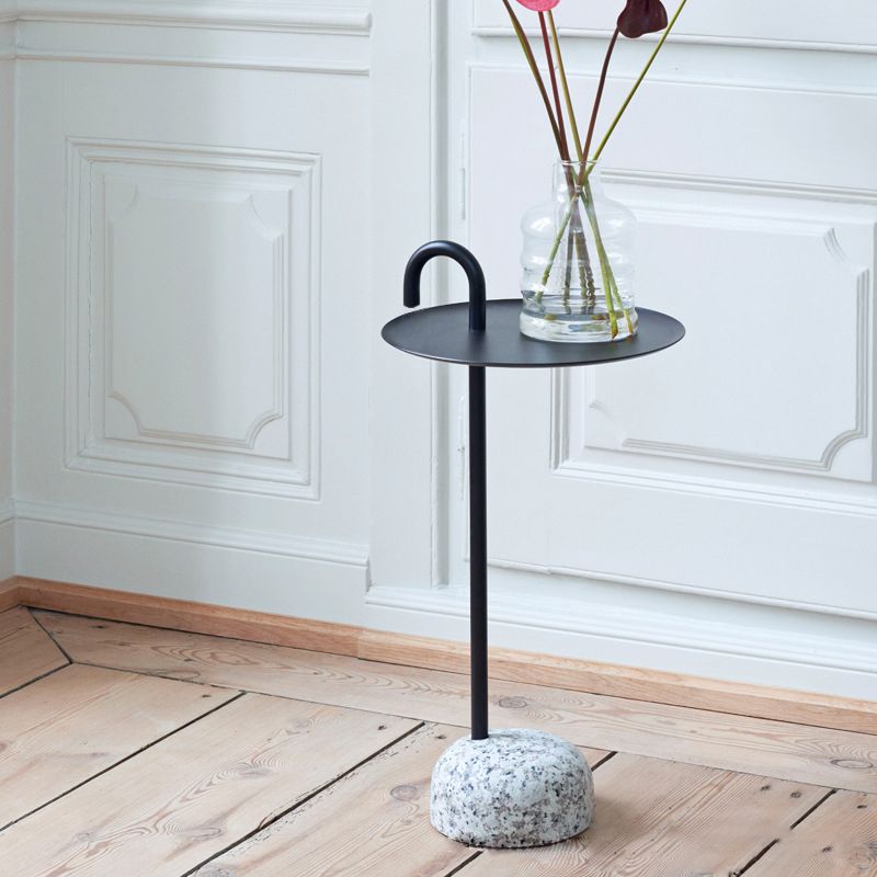Mid-Century Metal Round Top Side Table 27" Tall Pedestal End Table Clearhalo 'Coffee & Accent Tables' 'End & Side Tables' 'end_side_tables' 'furn' 'furn_end_side_tables' 'Furniture' 'Living Room Furniture' 1200x1200_13b734fd-38a0-47f6-9e8f-5dfb7ae27514