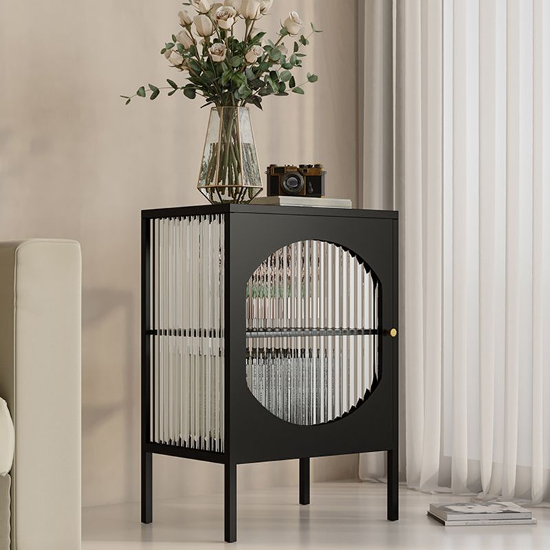 Glam -dressoir met glazen deur keukenserver met metalen frame