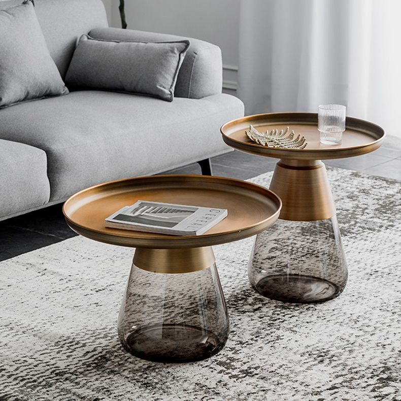 Tavolino con laterale rotondo in stile contemporaneo