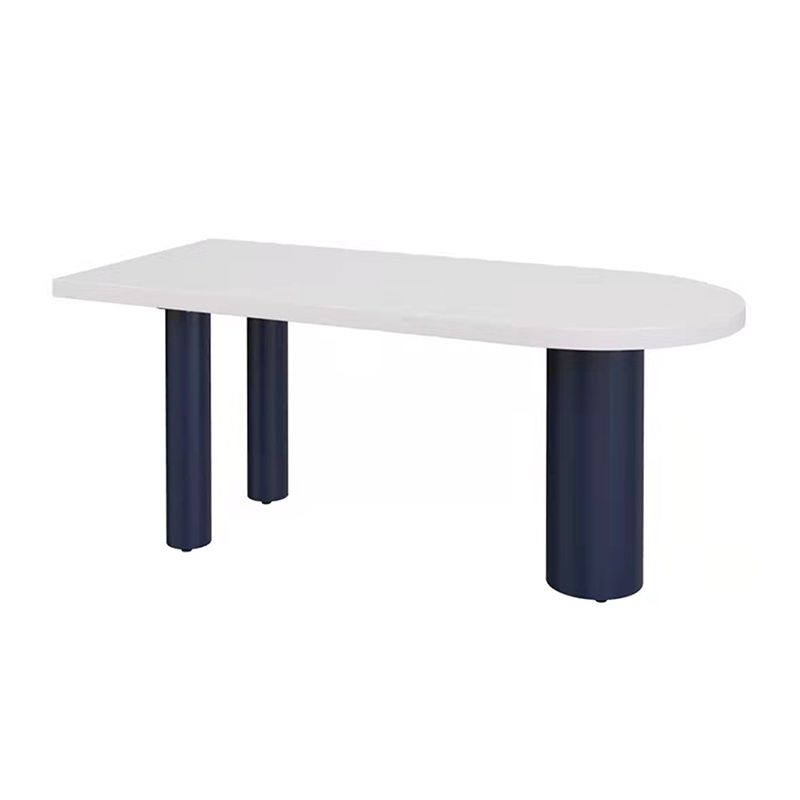 Table à manger en bois massif simplicité Table du site de salle à manger avec 3 pieds