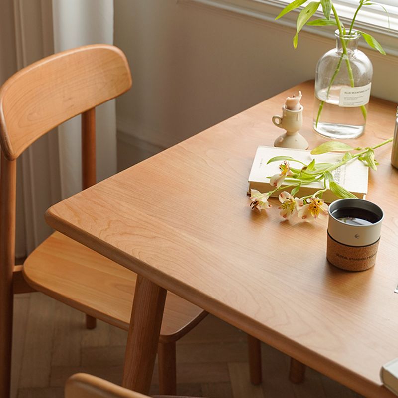 1/3ピースモダンなスタイルのダイニングルームの椅子とテーブルセットは無地の木材