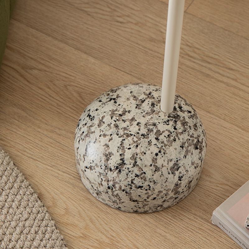 Modern Tray Top Side Table 27.8" Tall Metal Round Pedestal End Table Clearhalo 'Coffee & Accent Tables' 'End & Side Tables' 'end_side_tables' 'furn' 'furn_end_side_tables' 'Furniture' 'Living Room Furniture' 1200x1200_14ee546f-b016-4057-8b54-0f7969994f61