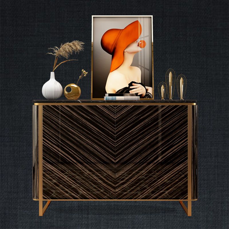 Tavolino glam tavolo in pietra stoccata a buffet con porte per sala da pranzo