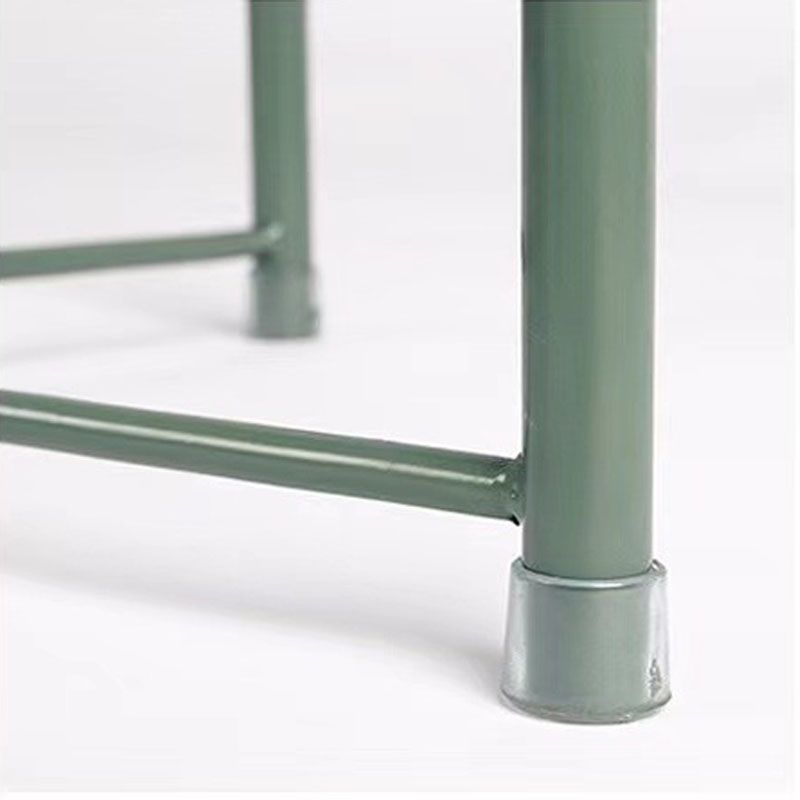 Mesa superior de la bandeja redonda de metal de mediados de siglo Mesa a la altura de las patas cruzadas de 20.5 pulgadas