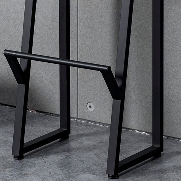 Modern Style Metal Bar Stool with Footrest Coffee Shop Simple Bar Stool Clearhalo 'Bar Furniture' 'Bar Stools' 'bar_stools' 'furn' 'furn_bar_stools' 'furniture_bar_stools' 'Kitchen & Dining Furniture' 'kitchen&dining_furn' 'kitchen' 'kitchen_furn' Furniture' 1200x1200_1539ca1e-2313-41a3-aacc-321929783b9a