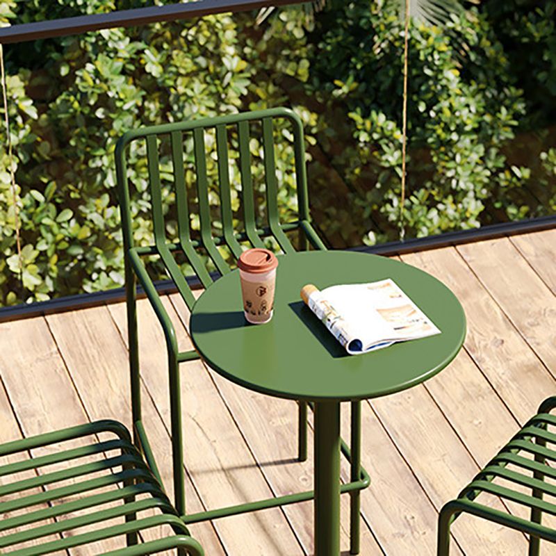 Round Metal Bar Table 41.3"H Industrial Style Outdoor Bar Stool Table with Pedestal