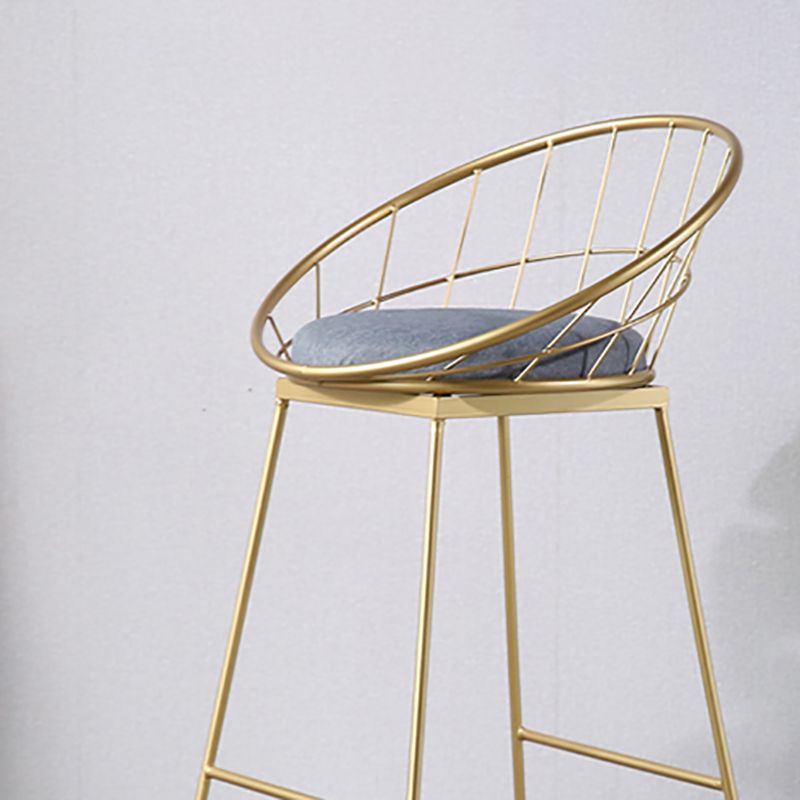 Modern Style Bar-stool Iron Sled Legs Barstool with Footrest and Cushion Clearhalo 'Bar Furniture' 'Bar Stools' 'bar_stools' 'furn' 'furn_bar_stools' 'furniture_bar_stools' 'Kitchen & Dining Furniture' 'kitchen&dining_furn' 'kitchen' 'kitchen_furn' Furniture' 1200x1200_15464ada-f7c1-43a5-aa0a-c77ea531e57b