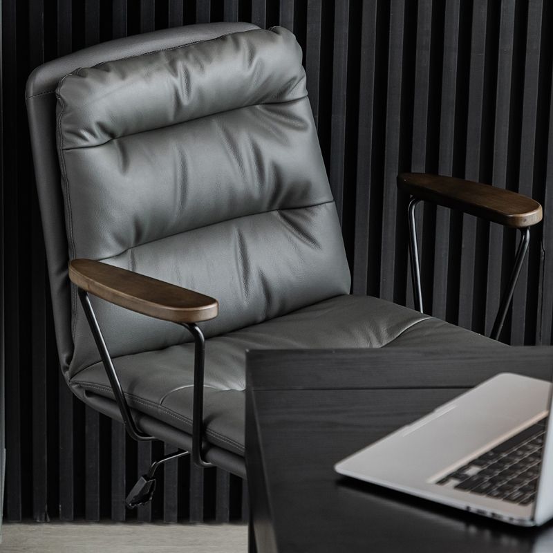 Chaise de bureau à bras fixes en cuir sans chaise de bureau ergonomique pénible avec roues