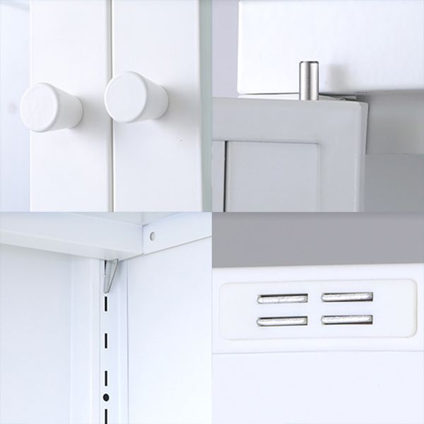 31,5 "L serveur de style glam avec les jambes métalliques du buffet finition métallique avec portes en verre