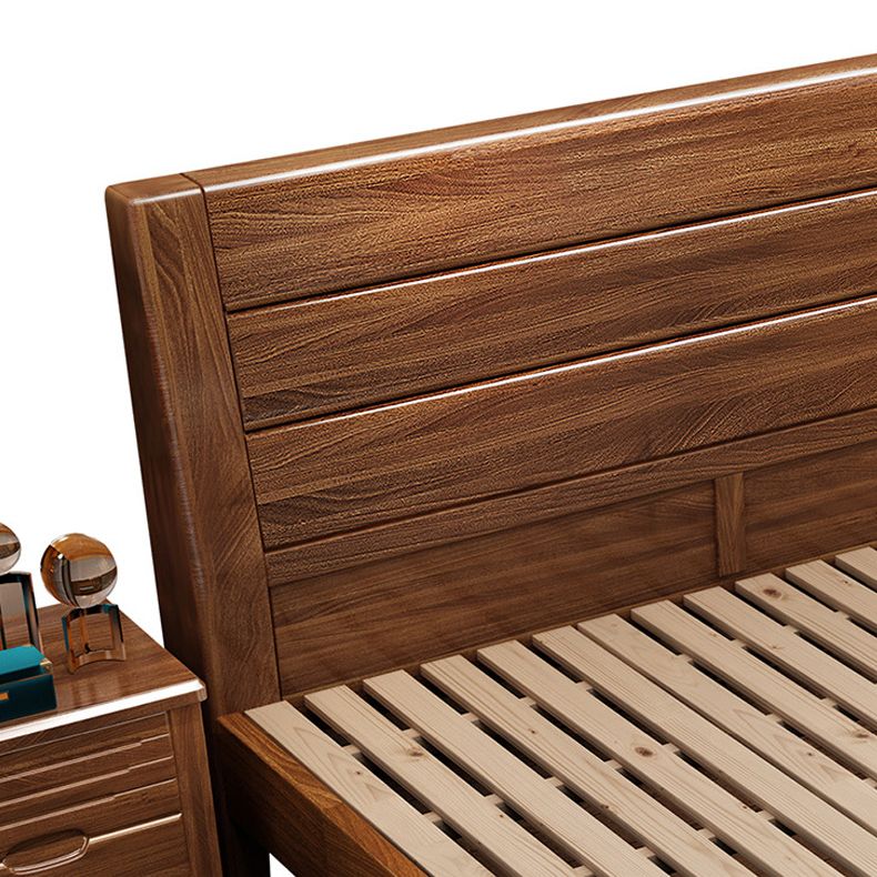 Letto standard moderno Mid-Century Letto con pannello in noce e testiera