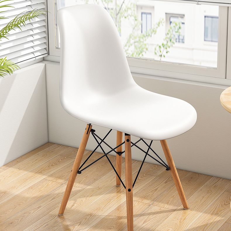 Contemporary Indoor-Outdoor Plastic Side Chair Dining Room Armless Solid Back Chair Clearhalo ' kitchen&dining_furn' 'Dining Chairs' 'Dining Tables & Seating' 'dining_chair' 'Furniture' 'furniture_dining_chair' 'Kitchen & Dining Furniture' 'kitchen' 1200x1200_160e607f-e029-4124-8e22-96a94693528b