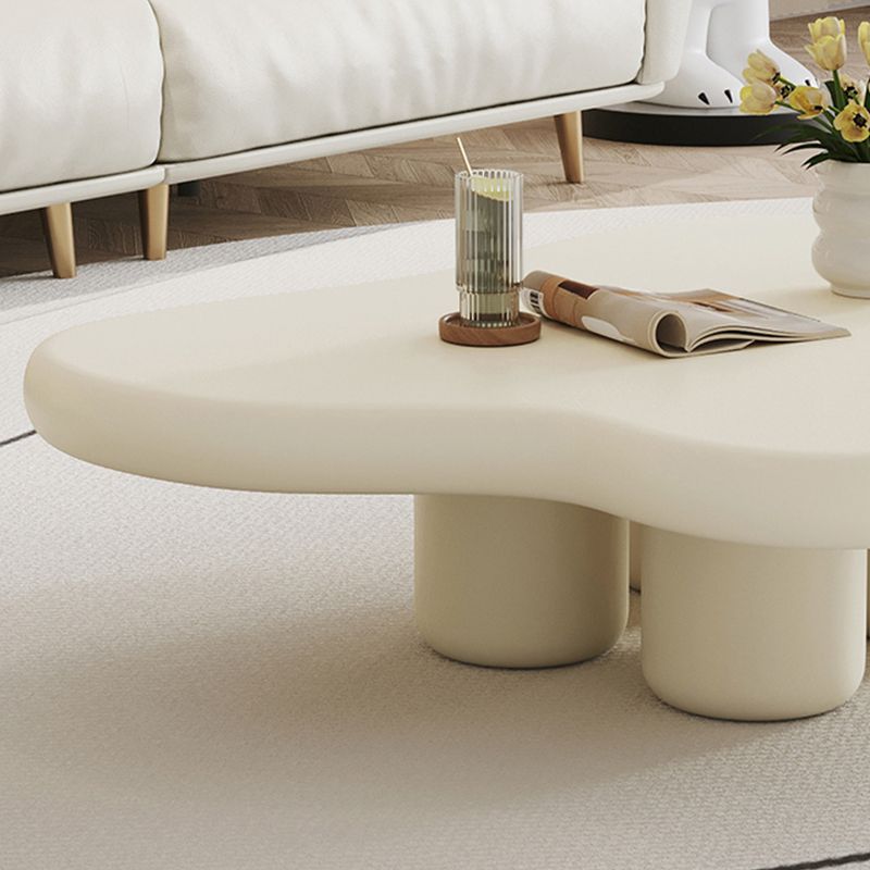 Table basse simple moderne sans table basse à 4 pieds de forme libre pénible