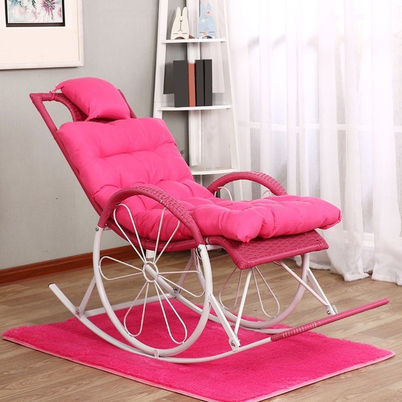 Chaise à bascule moderne du milieu du siècle