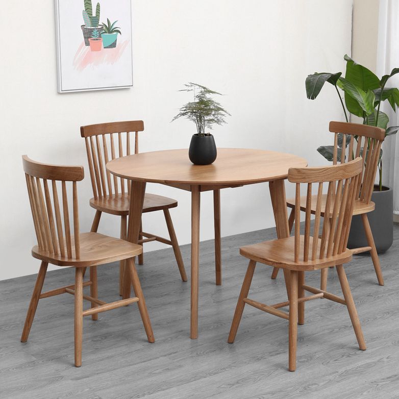 Contemporary Round Dining Table Oak Solid Wood Table with 4 Legs for Dining Room Clearhalo ' dining_table' 'Dining Tables & Seating' 'Dining Tables' 'Furniture' 'furniture_dining_table' 'Kitchen & Dining Furniture' 'kitchen&dining_furn' 'kitchen' 'kitchen_dining_table' 1200x1200_16743074-2952-4267-9019-af3775f53edf