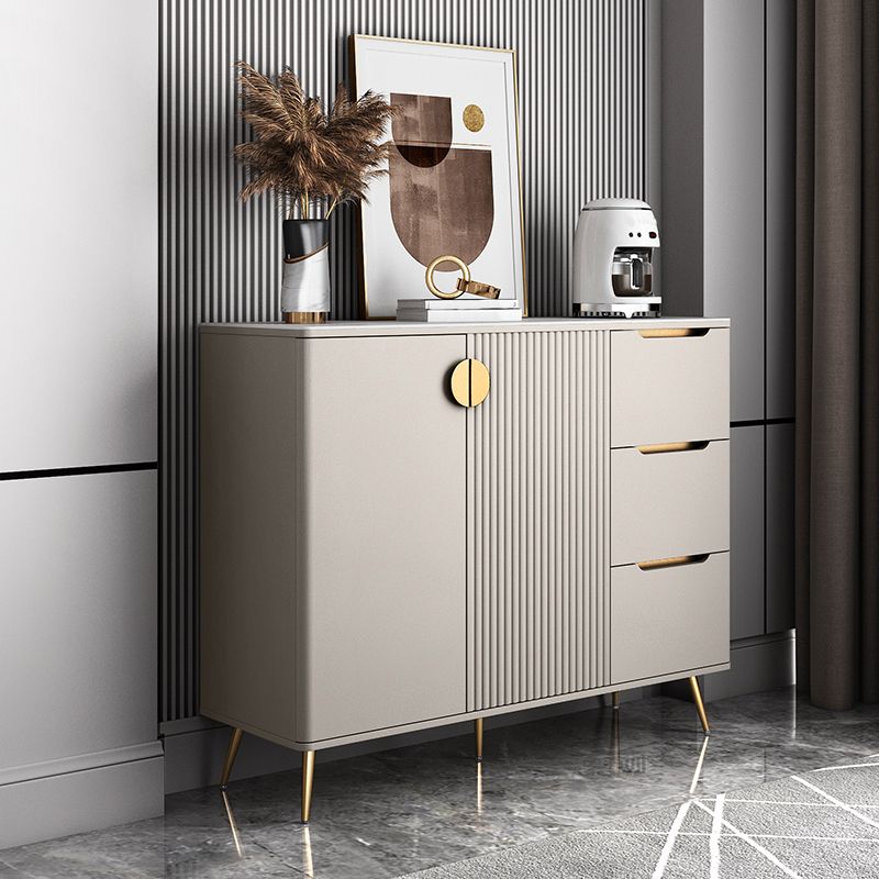 Gabinete paralero de la sala de estar de madera Glam Credenza con almacenamiento y cajones