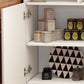 Wit gefabriceerde houten keukenwijnhouder met opbergkast
