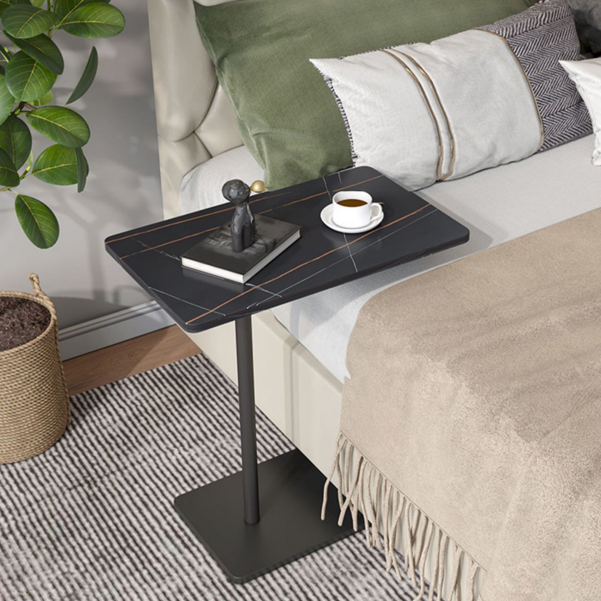 Modernistic Rectangular End Table Metal C Side Table for Bedside