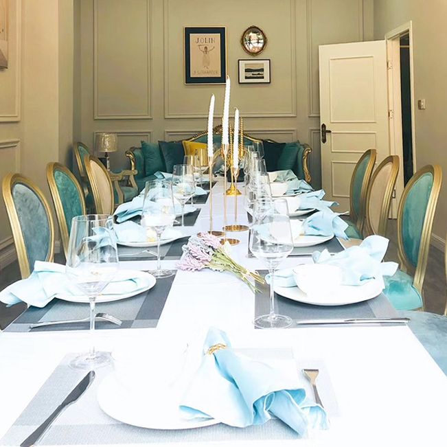 Traditional Velvet Dining Chair 38''H King Louis Back Side Chair with 4 Legs for Restaurant Clearhalo ' kitchen&dining_furn' 'Dining Chairs' 'Dining Tables & Seating' 'dining_chair' 'furn' 'furn_dining_chair' 'Furniture' 'furniture_dining_chair' 'Kitchen & Dining Furniture' 'kitchen' 1200x1200_16b4bd87-78ba-49b6-9bd2-5515017faadd