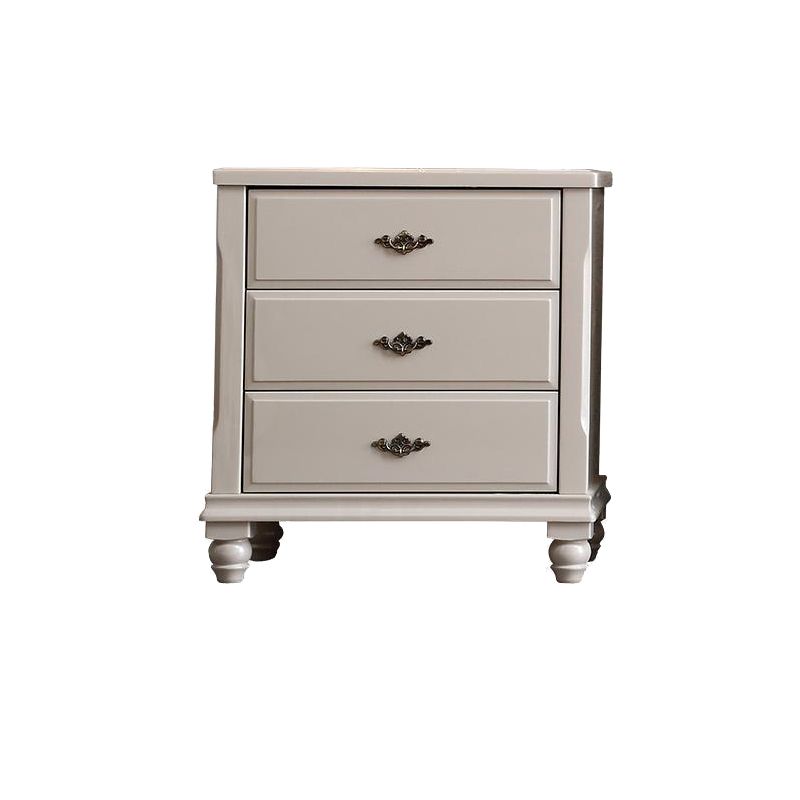 Hedendaagse grijze accentkist met zachte close -laden in rubberwood