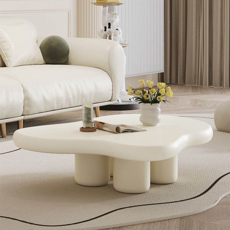 Couchtisch aus Massivholz mit 4 Beinen, moderner, minimalistischer Couchtisch