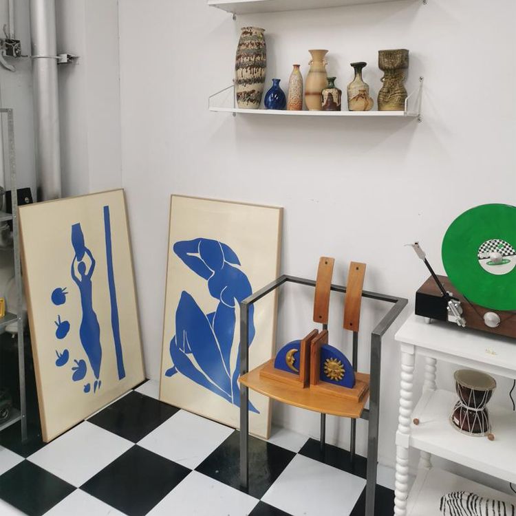 Esszimmerstühle im Designerstil Lowrücken Armstuhl mit Edelstahlbeinen