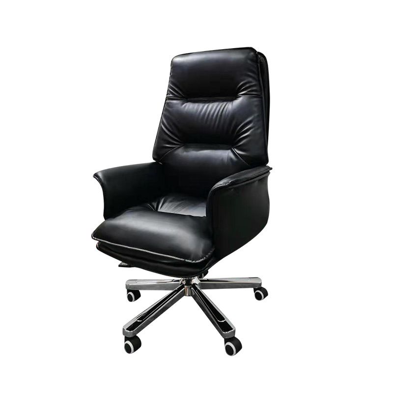 Eigentijdse bureaustoel, ergonomische wielen, zwart lederen directiestoel