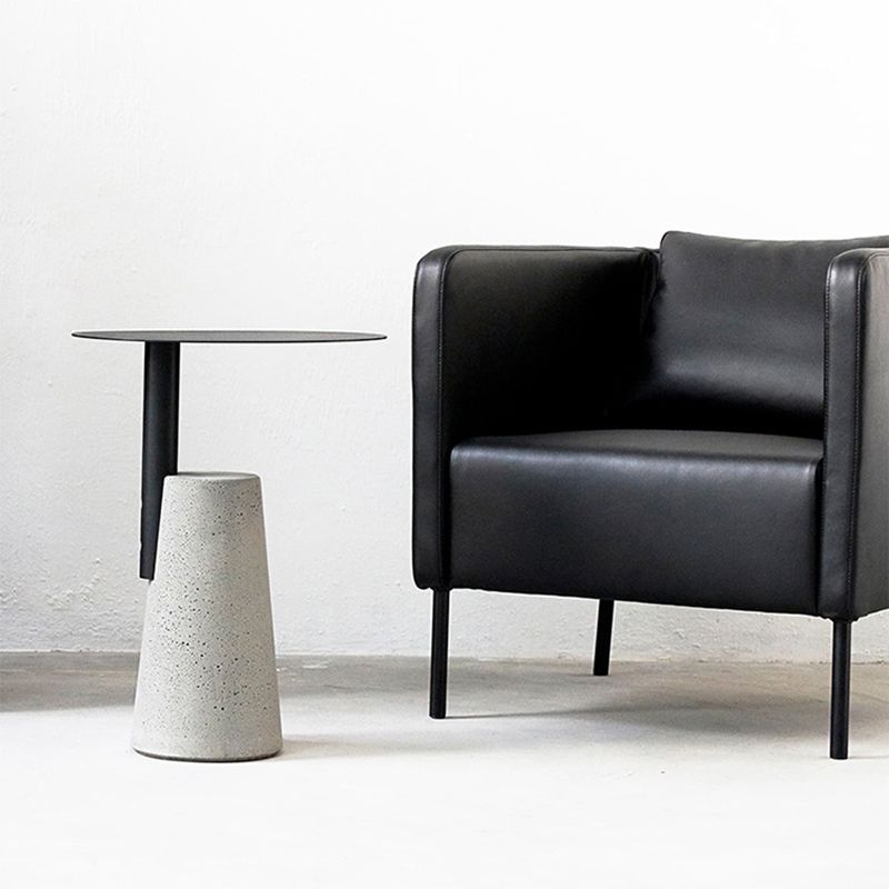 Pedestal Base Design Cocktail Table Metal Top Round Coffee Table Clearhalo 'Coffee & Accent Tables' 'End & Side Tables' 'end_side_table' 'end_side_tables' 'furn' 'furn_end_side_tables' 'Furniture' 'furniture_end_side_table' 'Living Room Furniture' 1200x1200_17c35736-784e-4f18-8391-470efcb8ea00