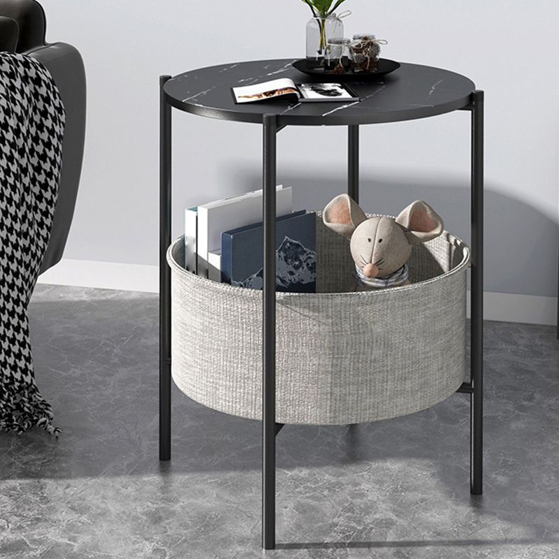 モダンなメタル4脚エンドテーブルストレージ付き丸いトップサイドテーブル