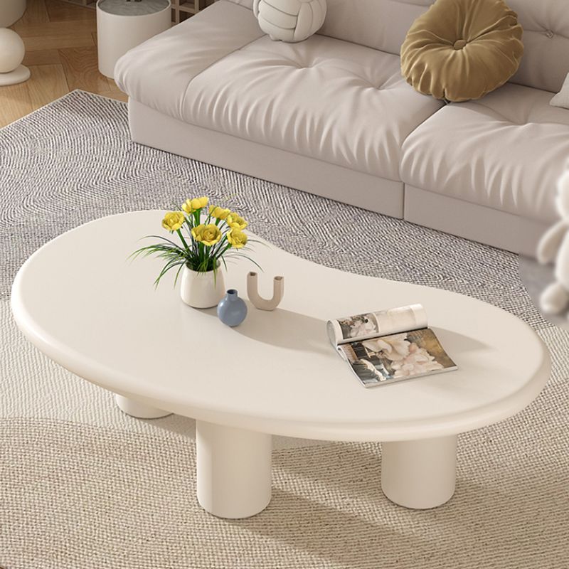 Tavolino da caffè moderno irregolare con 3 gambe, set da cocktail in bianco