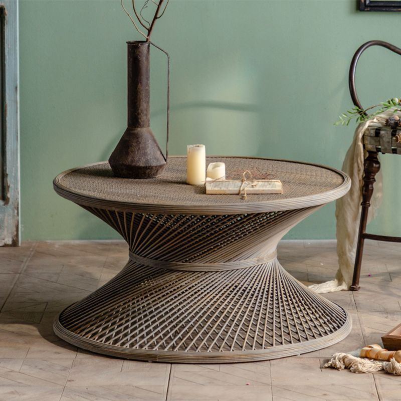 Rustic Corner Table Round Pedestal Distressed Accent Side Table Clearhalo 'Coffee & Accent Tables' 'End & Side Tables' 'end_side_tables' 'furn' 'furn_end_side_tables' 'Furniture' 'Living Room Furniture' 1200x1200_18067ebc-2830-49d5-a501-dfb6a55bdcf1