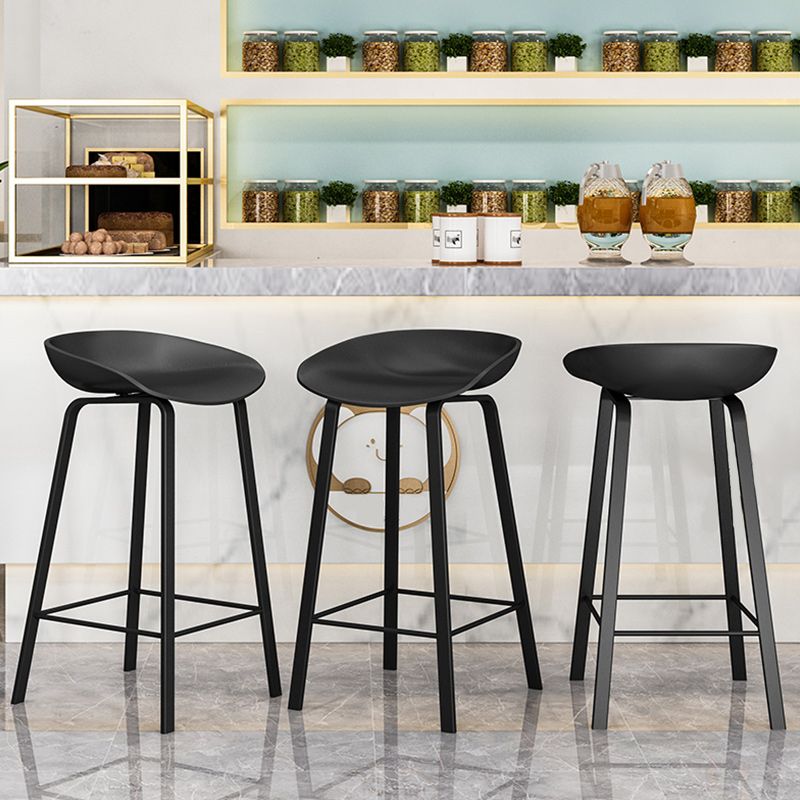 Modern Backrest Armless Counter Stool Plastic Bar Stool with Metal 4 Legs Clearhalo 'Bar Furniture' 'Bar Stools' 'bar_stools' 'furn' 'furn_bar_stools' 'Furniture' 'Kitchen & Dining Furniture' 1200x1200_185c20fe-2998-4e77-9e72-059799c19a78