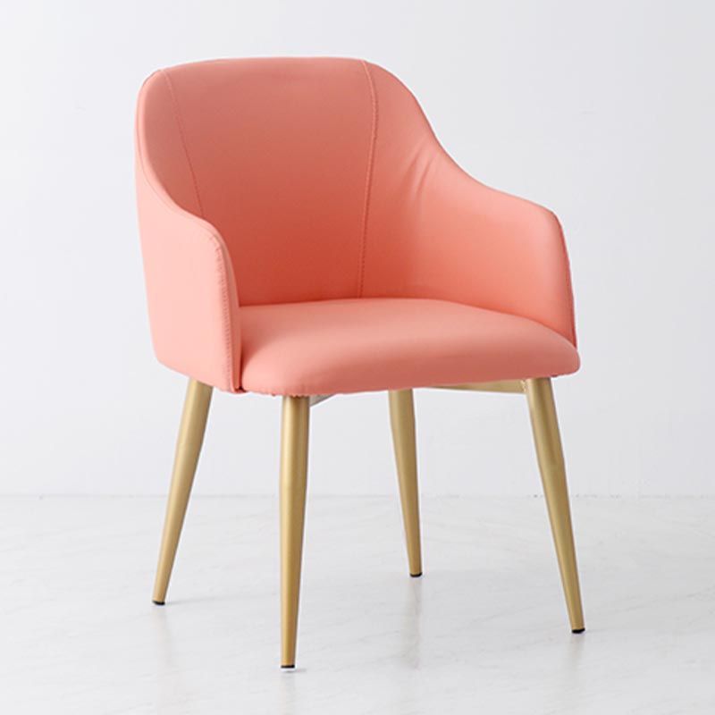 Chaise de bras rembourré Glam Glam Dining Arm Ferme avec des jambes dorées pour la maison