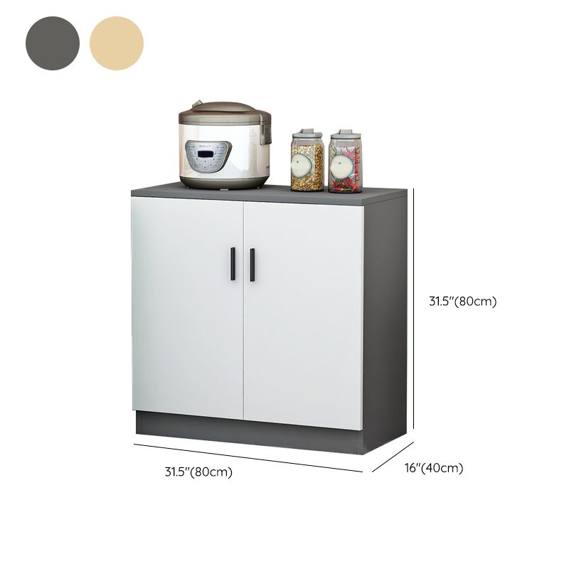 Moderno server per scaffali regolabili in legno ingegnerizzato la credenza con porte