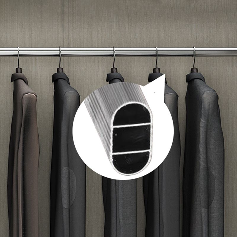 Zeitgenössische freistehende Holzgarderobe, die weiche, enge Türen in Weiß rutschen