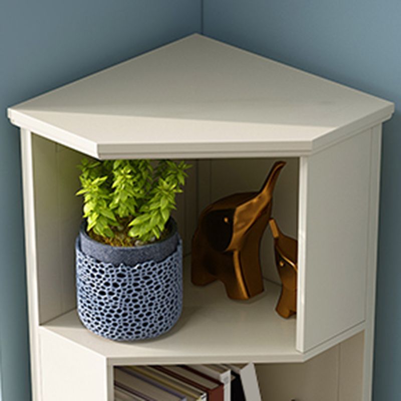 Coffre d'angle en bois marron / blanc, coffre d'accent de 15,75 "de large avec étagères