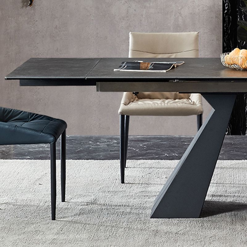 Moderner, einfacher Esstisch, rechteckiger Esstisch mit Metallsockel für das Esszimmer