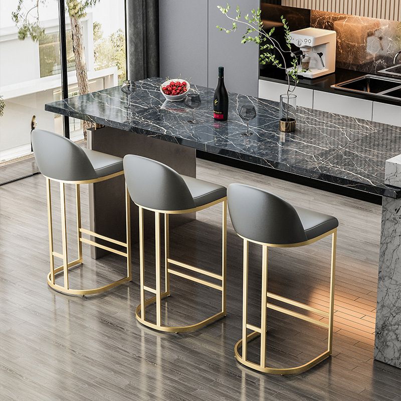 Scandinavian Bar and Counter Stool Low Back Stool with Gold Pedestal Base Clearhalo 'Bar Furniture' 'Bar Stools' 'bar_stools' 'furn' 'furn_bar_stools' 'Furniture' 'Kitchen & Dining Furniture' 1200x1200_18fc39fd-a28f-41fe-99fc-163c553be50c