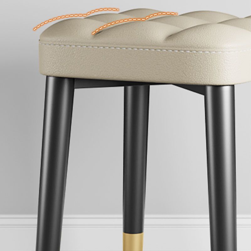 Modern Square Standard Leather Standard with Black Legs for Home Clearhalo 'furn' 'furn_ottomans_poufs' 'Furniture' 'Living Room Furniture' 'Ottomans & Poufs' 'ottomans_poufs' 1200x1200_1978724e-3646-4243-90d4-0d695b33b8e3