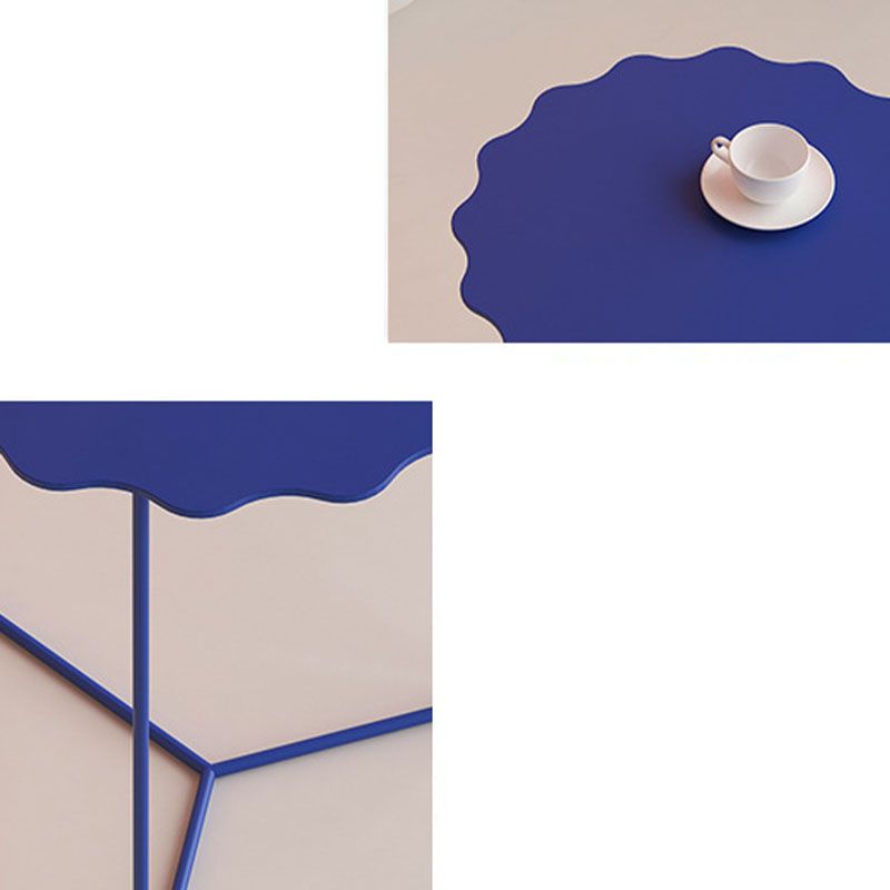 19.68 "背の高いクロス脚エンドテーブルメタリックブルーのアクセントサイドテーブル