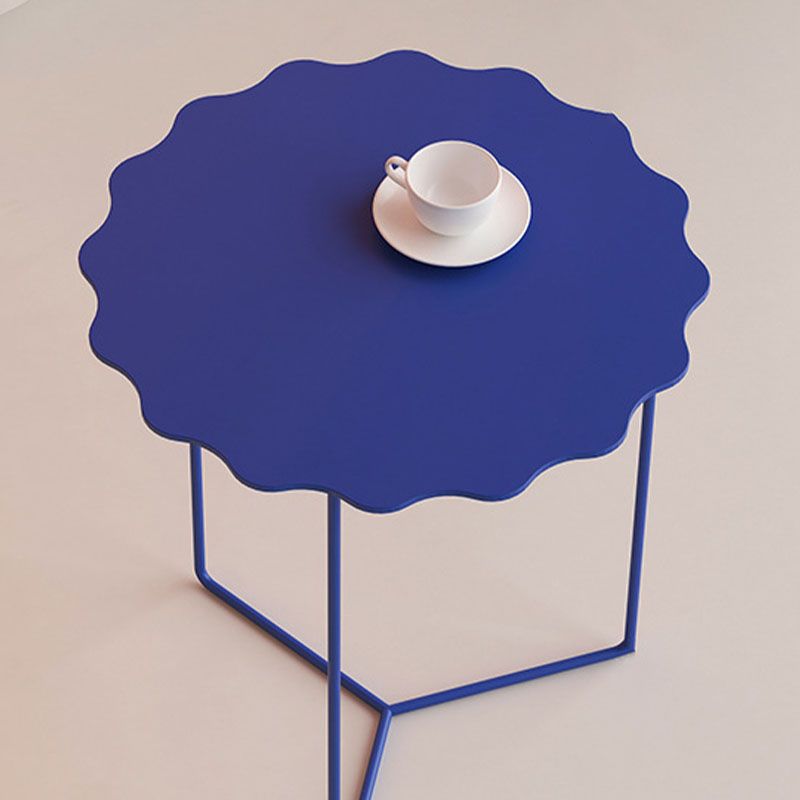 19.68 "背の高いクロス脚エンドテーブルメタリックブルーのアクセントサイドテーブル