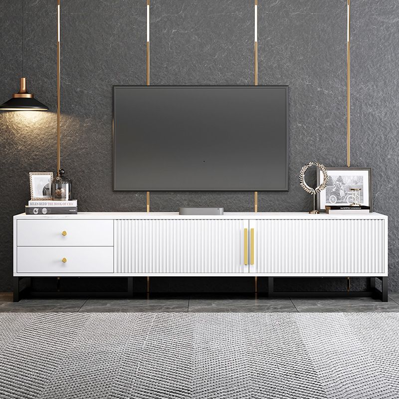 Console multimediale moderna per TV in marmo con contenitore chiuso e gambe in metallo per soggiorno