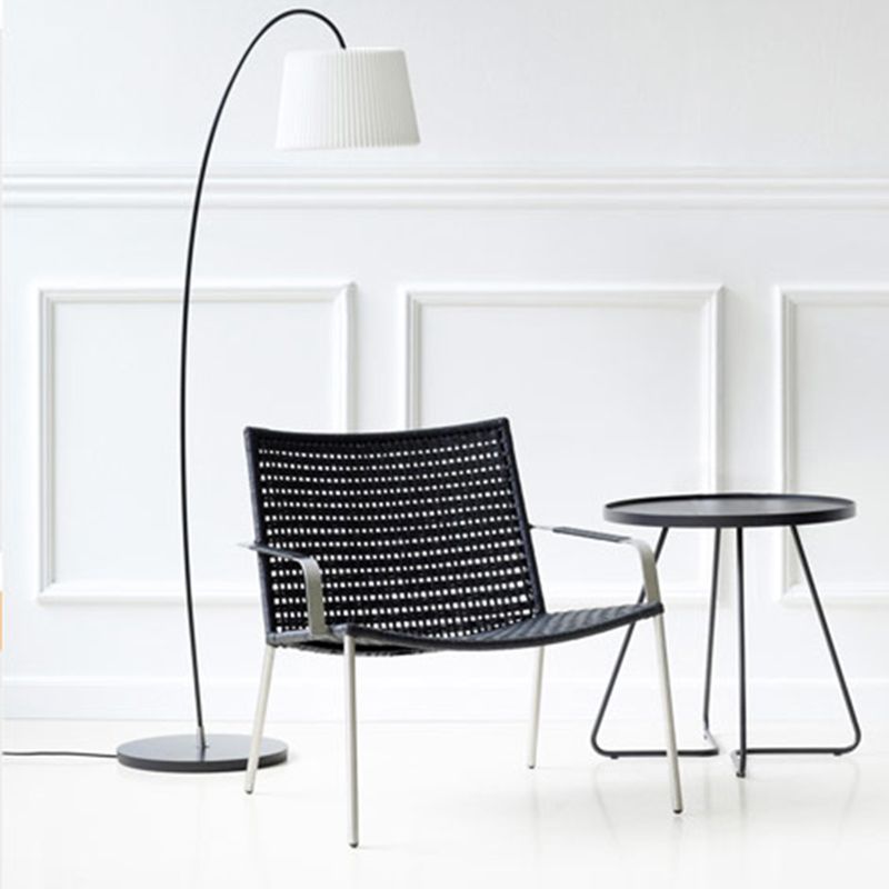 Mid-Century Metal Sled End Table Round Side Table for Living Room Clearhalo 'Coffee & Accent Tables' 'End & Side Tables' 'end_side_tables' 'furn' 'furn_end_side_tables' 'Furniture' 'Living Room Furniture' 1200x1200_1a06e097-9119-4c67-98b8-4e0e53f3850a