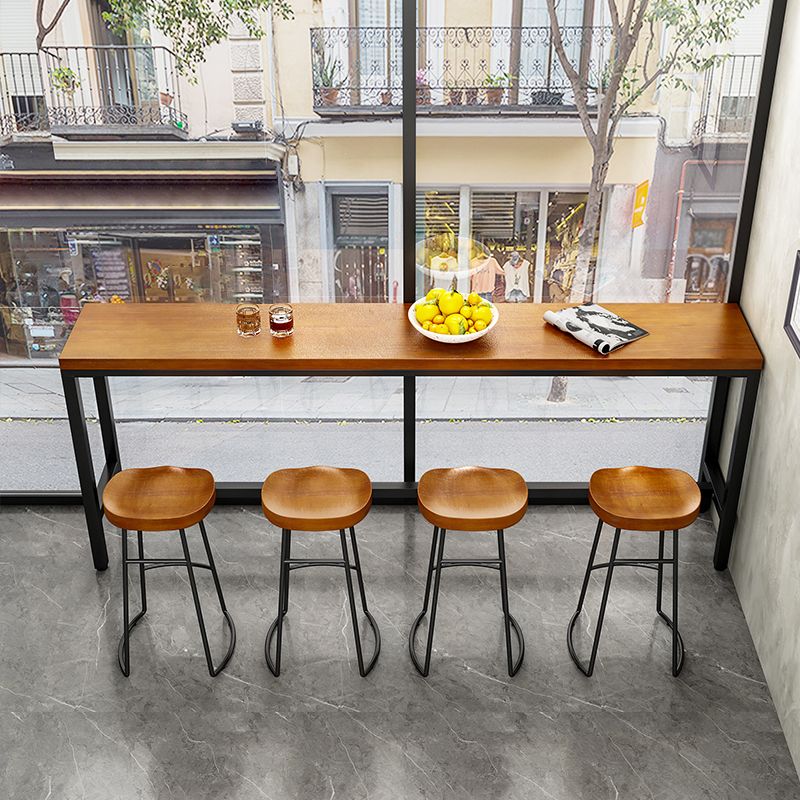 Tavolo da bar in legno in legno marrone chiaro tavolo da pub in metallo industriale