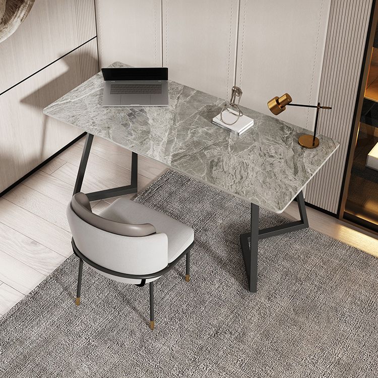 Rechteckiger Home Office Report