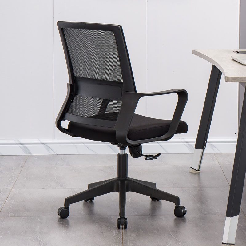 Mesh Desk Chair with Fixed Arms Contemporary Ergonomic Office Chair Clearhalo 'furn' 'furn_office_chair' 'Furniture' 'Office Chairs' 'Office Furniture' 'office_chair' 1200x1200_1aab5dbc-ce65-43b2-8f9e-7eff965a3fdd